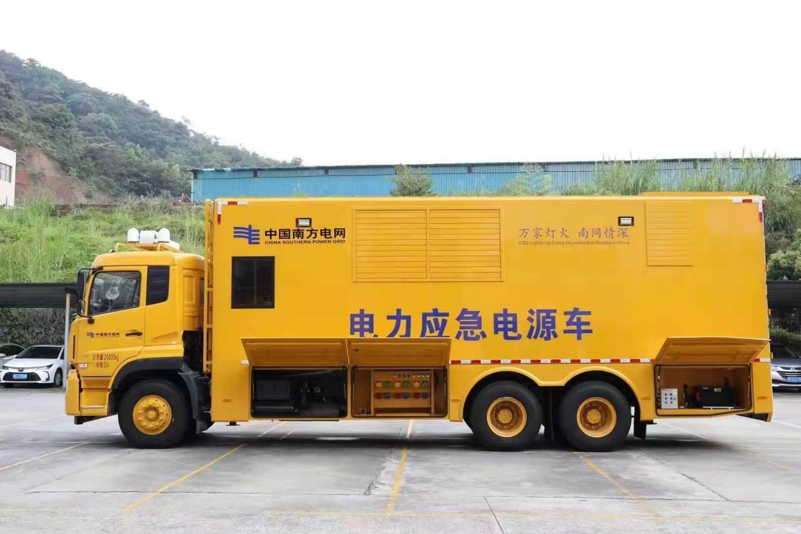 镇宁安康大型柴油发电机发电车UPS电源出租租赁